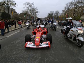 Ferrari Parade in Paris