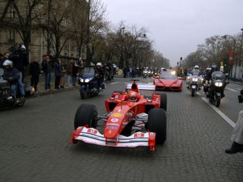 Ferrari Parade in Paris