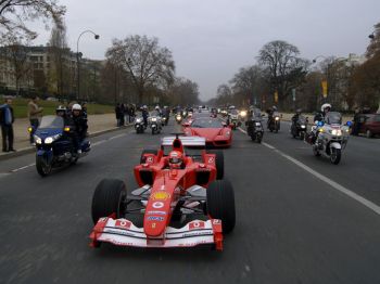 Ferrari Parade in Paris