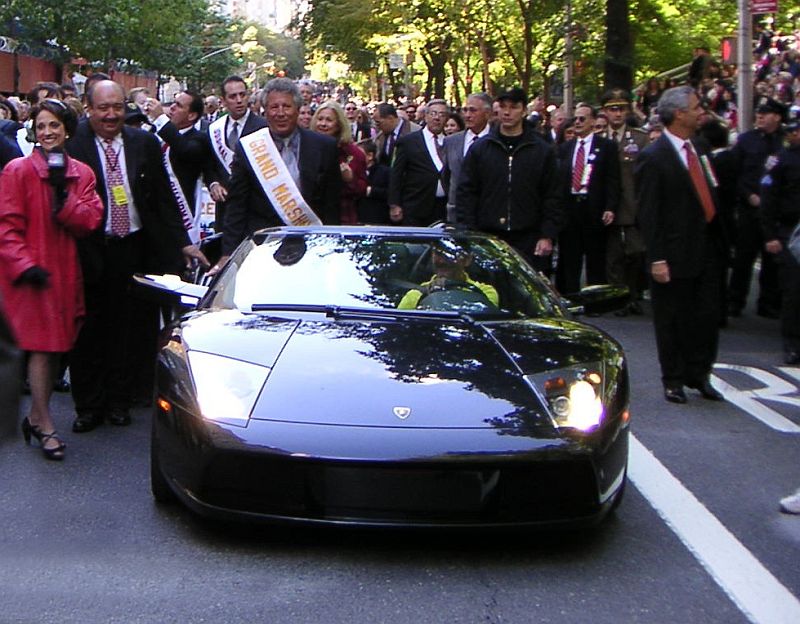 Lamborghini cars took centre stage at Columbus Day, the traditional parade organized by the Columbus Citizen Foundation every year in New York to celebrate the talent and contribution of Italian-Americans to the United States of America.