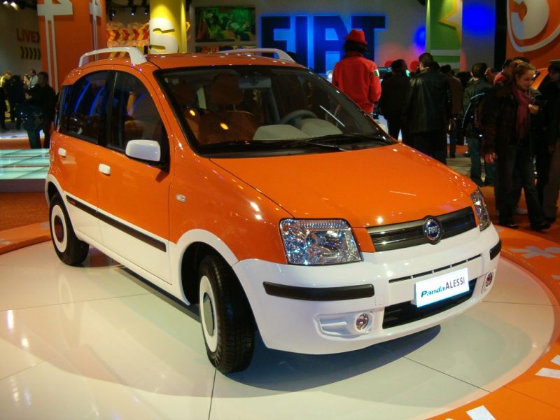 Visitors to the Bologna Motor Show last week were able to admire the Panda Alessi, a concept car whose distinctive style springs from a partnership between two world-class brands famed for their contribution to the development of industrial design in Italy