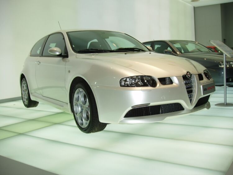 Alfa Romeo at the 2004 Brussels International Motor Show