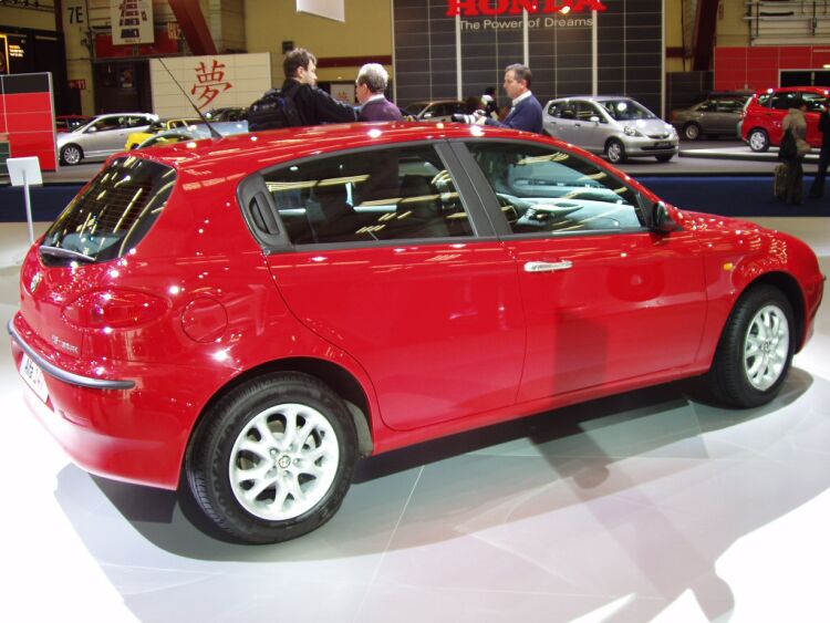 Alfa Romeo at the 2004 Brussels International Motor Show