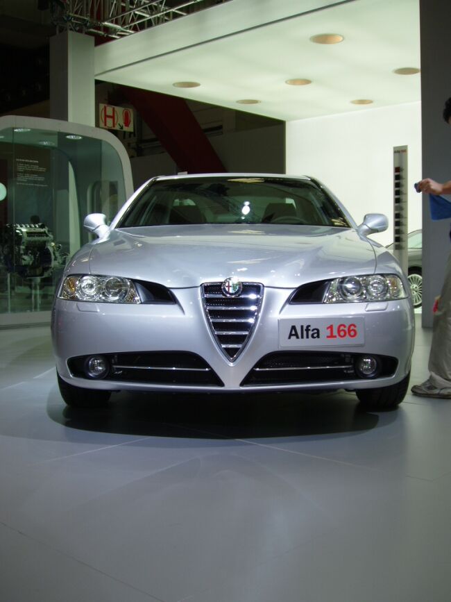 Alfa Romeo at the 2004 Brussels International Motor Show