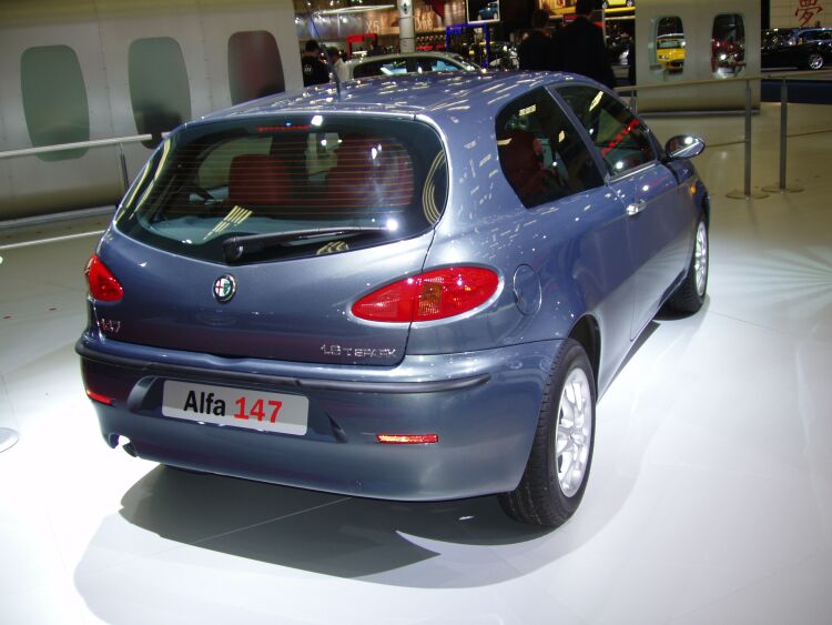 Alfa Romeo at the 2004 Brussels International Motor Show