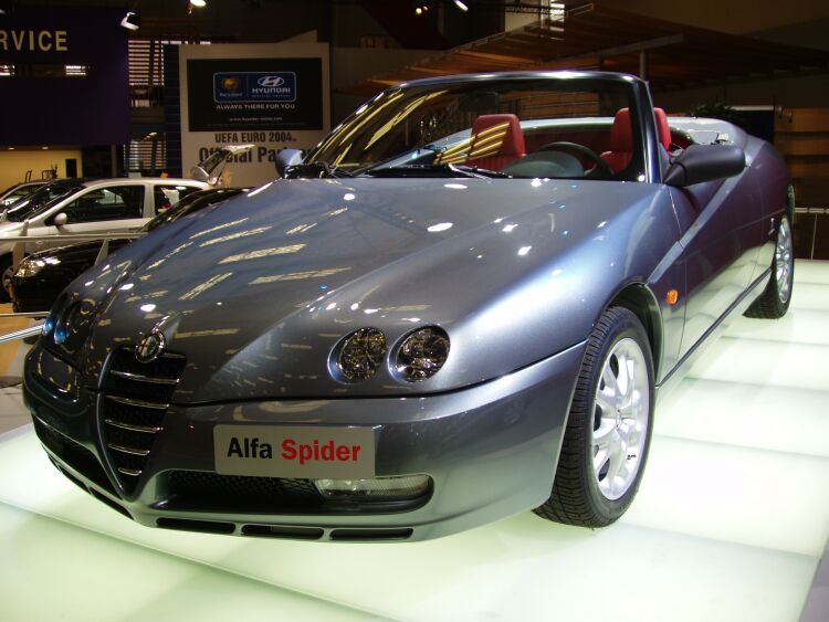 Alfa Romeo at the 2004 Brussels International Motor Show