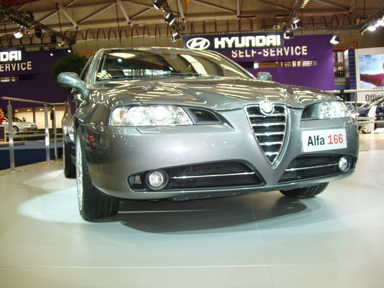 Alfa Romeo at the 2004 Brussels International Motor Show