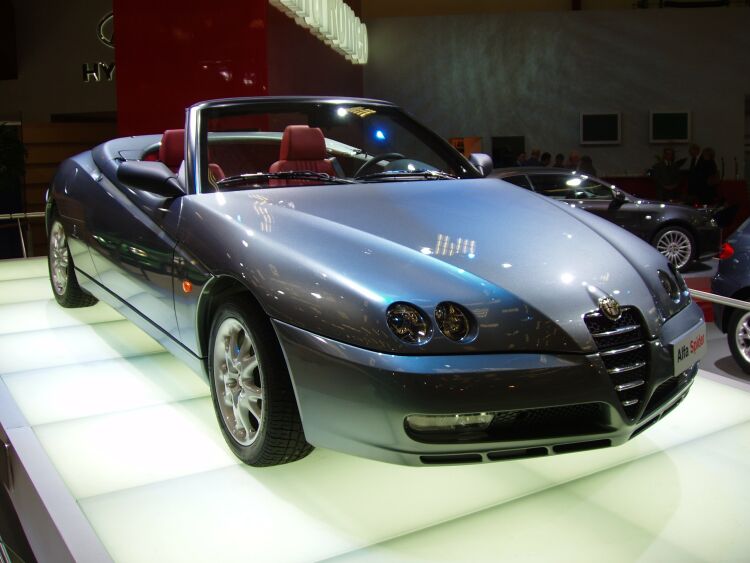 Alfa Romeo at the 2004 Brussels International Motor Show