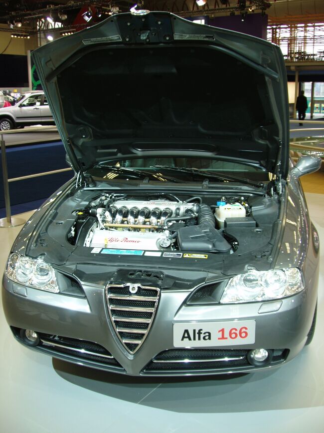 Alfa Romeo at the 2004 Brussels International Motor Show