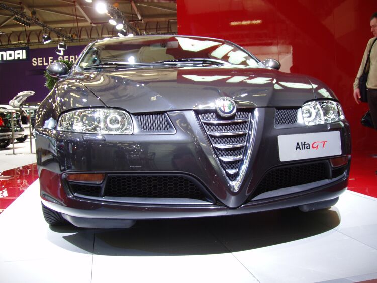 Alfa Romeo at the 2004 Brussels International Motor Show