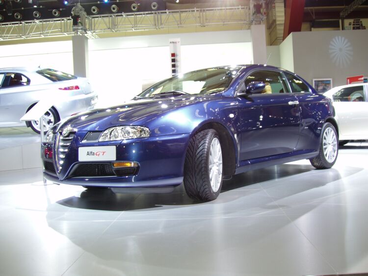 Alfa Romeo at the 2004 Brussels International Motor Show