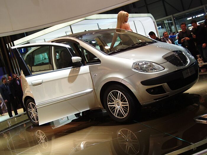 World Premiere of the Lancia Musa compact MPV at the 2004 Geneva Salon