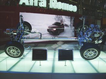 click here for Alfa Romeo Crosswagon Q4 at the 2004 Paris International Motor Show photo gallery