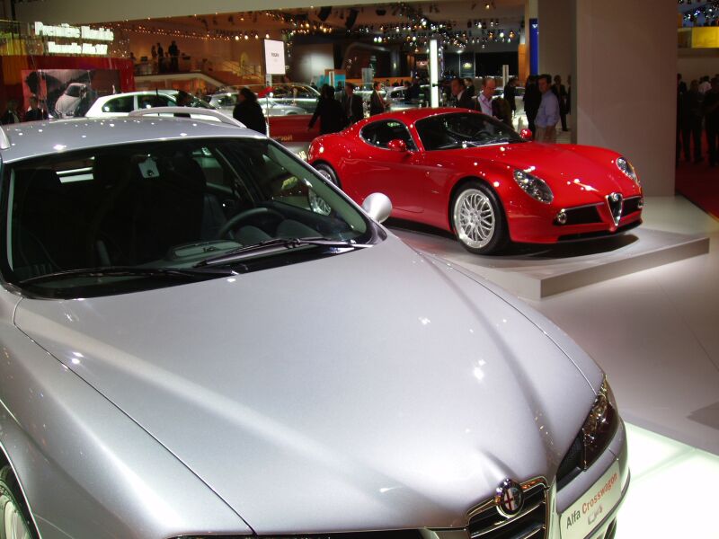 Alfa Romeo Crosswagon Q4 at the 2004 Paris International Motor Show