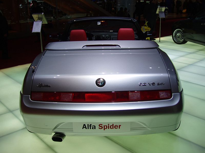 Alfa Romeo at the 2004 Paris International Motor Show