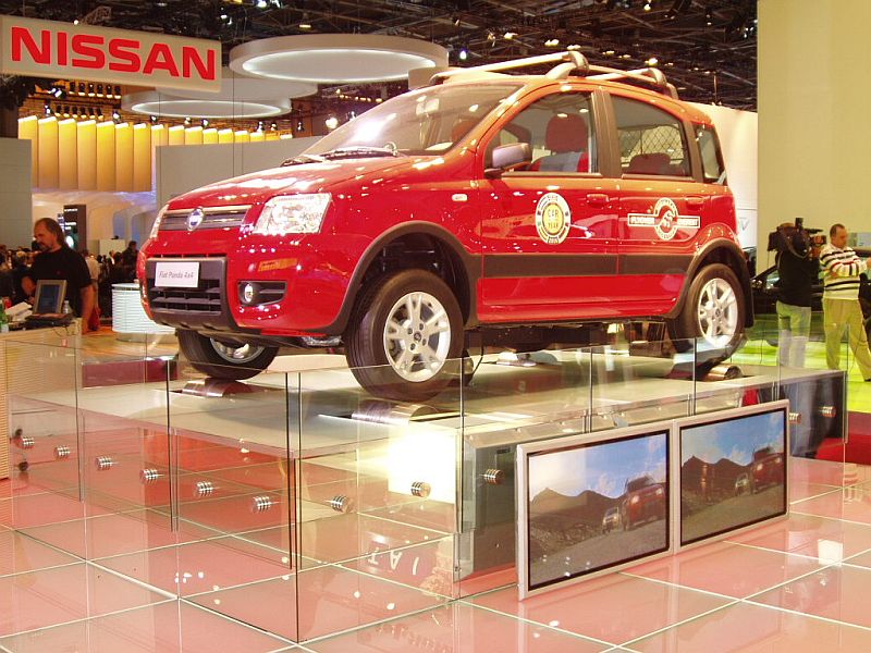 Fiat Panda 4x4 at the 2004 Paris International Motor Show