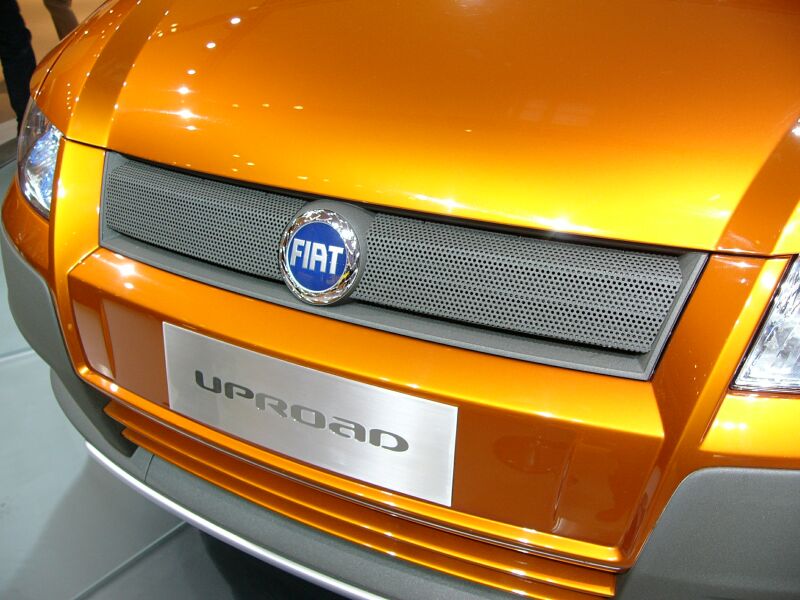 Fiat Stilo Uproad World Premiere at the 2004 Paris Motor Show