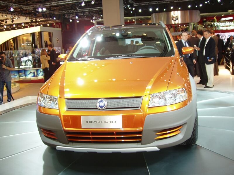 Fiat Stilo Uproad World Premiere at the 2004 Paris Motor Show