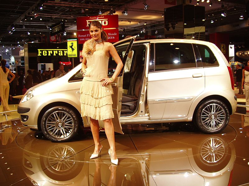 Lancia Musa at the 2004 Paris Mondial de l'Automobile