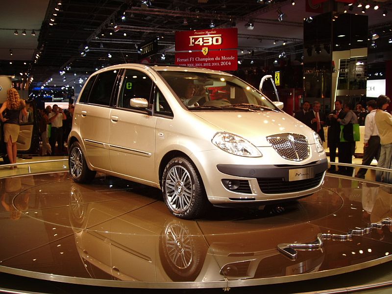 Lancia Musa at the 2004 Paris Mondial de l'Automobile