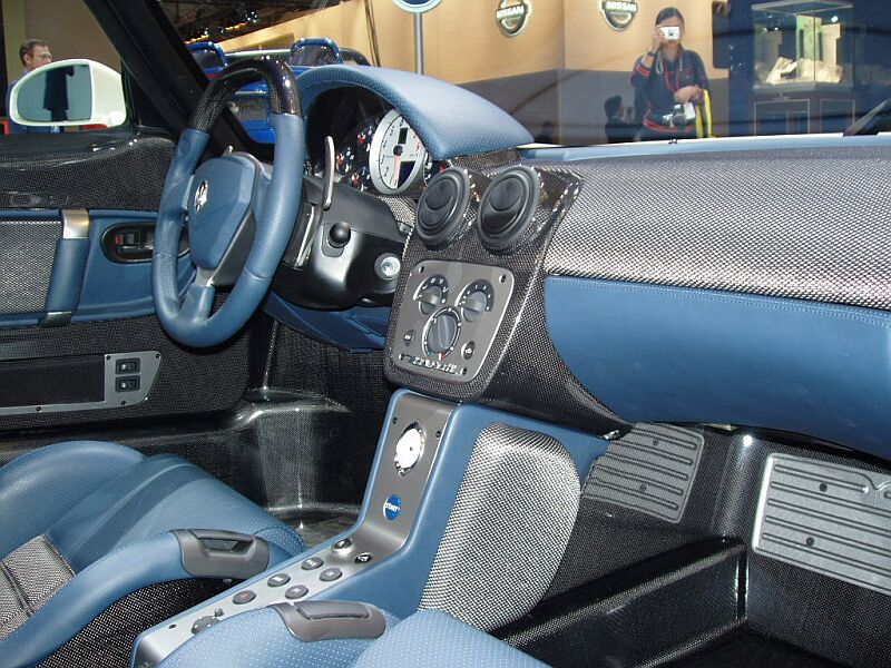 Maserati MC12 at the 2004 Paris Mondial de l'Automobile