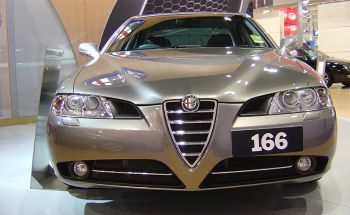 Click here to see photo gallery of Alfa Romeo at the 2004 Australian International Motor Show