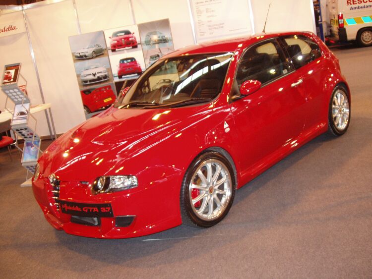 Autodelta Alfa Romeo 147 GTA at the 2004 Autosport International in Birmingham