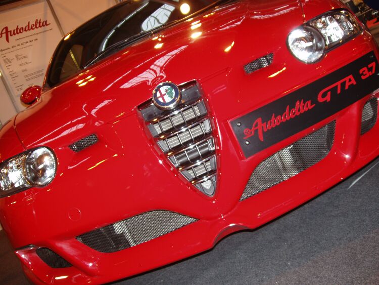 Autodelta Alfa Romeo 147 GTA at the 2004 Autosport International in Birmingham