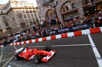 Luca Badoer with the Ferrari F2003-GA on the streets of London