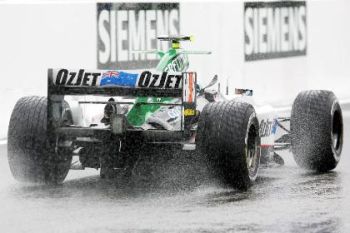 Minardi Friday morning free practice action from Suzuka