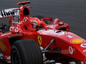 Action from the 2004 Japanese Grand Prix at Suzuka