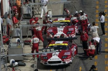 FIA GT qualifying action from Imola