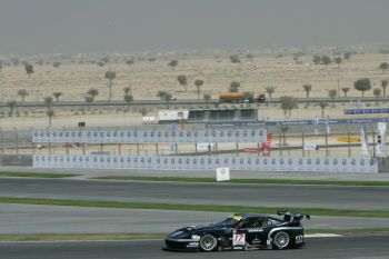 FIA GT Championship free practice ction from Dubai today