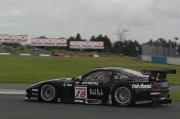 2004 FIA GT Championship action