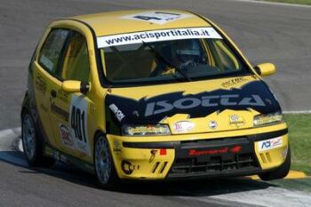 Giovanni Mancini leads the CIVT N4 category in his Fiat Punto HGT