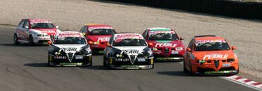 2004 Pearle Alfa Challenge action from Zandvoort last weekend