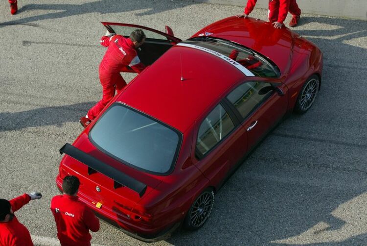 Alfa Romeo's kicked off their 2004 testing program at Misano last week. Click to enlarge.