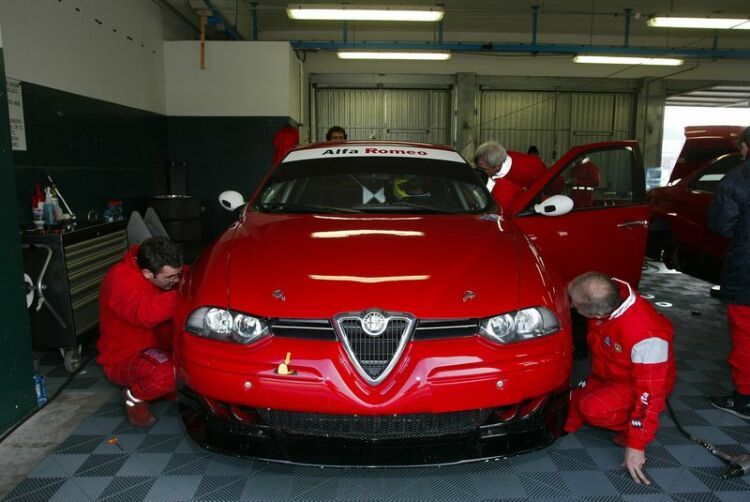 Alfa Romeo's kicked off their 2004 testing program at Misano last week. Click to enlarge.