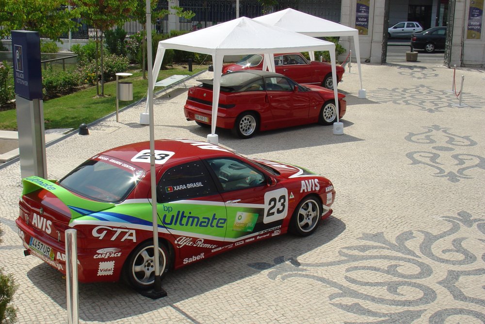 Under the motto "From 10th to 19th July , the Cuore Sportivo beats faster in the heart of Lisboa" the Alfa Romeo Clube de Portugal and the Palcio Sotto Mayor (Galerias Comerciais) presented an outstanding exhibition of important Alfa Romeo models in the heart of the Portuguese capital.