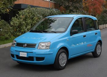 During 2003 a new Fiat project was unveiled that testifies to Fiat Auto's commitment to alternative traction: the Panda 'Hydrogen'. It built on lessons learned from the Seicento Elettra, with the fuel cell connected directly to the electric traction motor to provide all the power needed for moving.