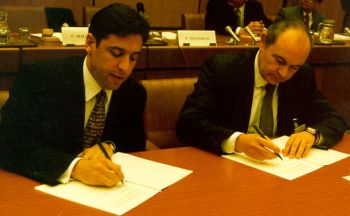 Paolo Monferino has been a senior executive with the Fiat Group for more than 30 years, seen here while in a former position as Fiat Executive Vice-President signing an agreement with Carlos Magarios, the Director-General of major Indian components manufacturer UNIDO, back in 1998