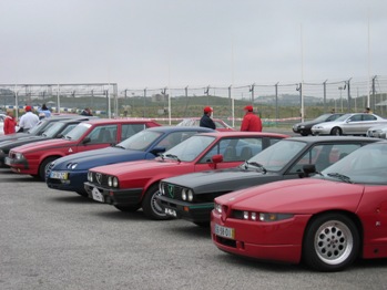 The Estoril racetrack played host to an Iberic concentration organised by Alfa Romeo's Spanish importer and by the Spanish Alfa Romeo Club in a close collaboration with the Portuguese Alfa Romeo Club, turning the Portuguese circuit into an enormous 'Cuore Sportivo', alowing Iberic 'Alfistas' to live out a magical day in a passionate surrounding