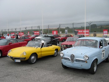 The Estoril racetrack played host to an Iberic concentration organised by Alfa Romeo's Spanish importer and by the Spanish Alfa Romeo Club in a close collaboration with the Portuguese Alfa Romeo Club, turning the Portuguese circuit into an enormous 'Cuore Sportivo', alowing Iberic 'Alfistas' to live out a magical day in a passionate surrounding