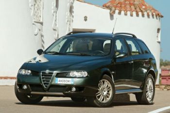 On Sunday the Alfa Romeo Clubs of Spain and Portugal will get together at the Estoril racetrack, an occasion which will be marked by the Portugeese debut of the Alfa Crosswagon Q4