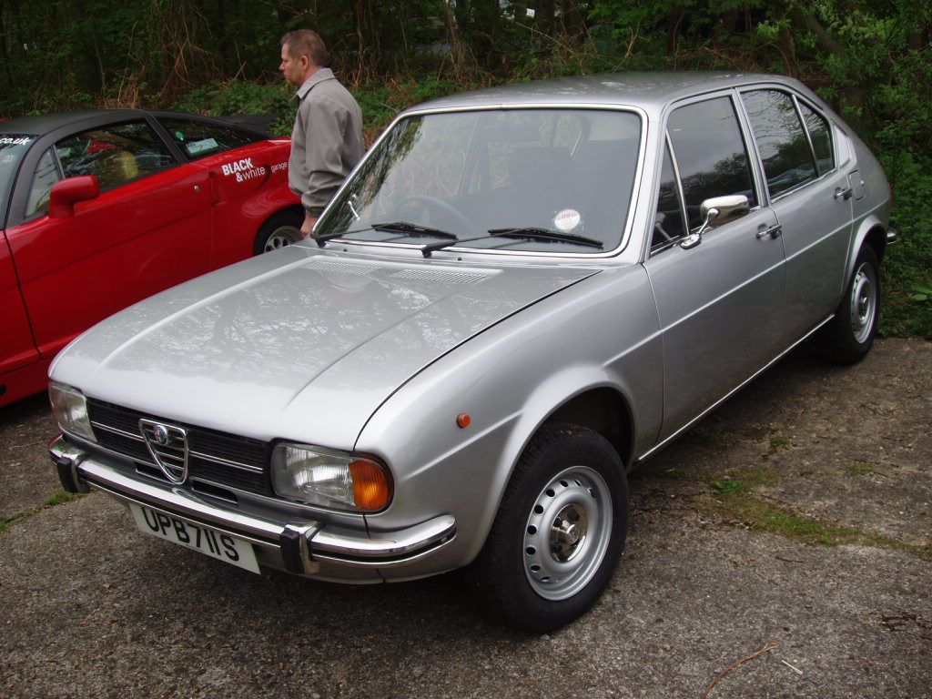 Alfa Romeo at the Auto Italia 2005 'Spring Italian Car Day' at Brooklands - 30th April 2005