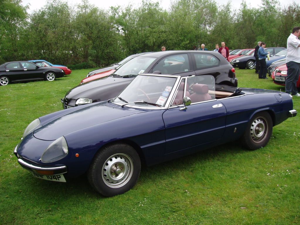 Alfa Romeo at the Auto Italia 2005 'Spring Italian Car Day' at Brooklands - 30th April 2005