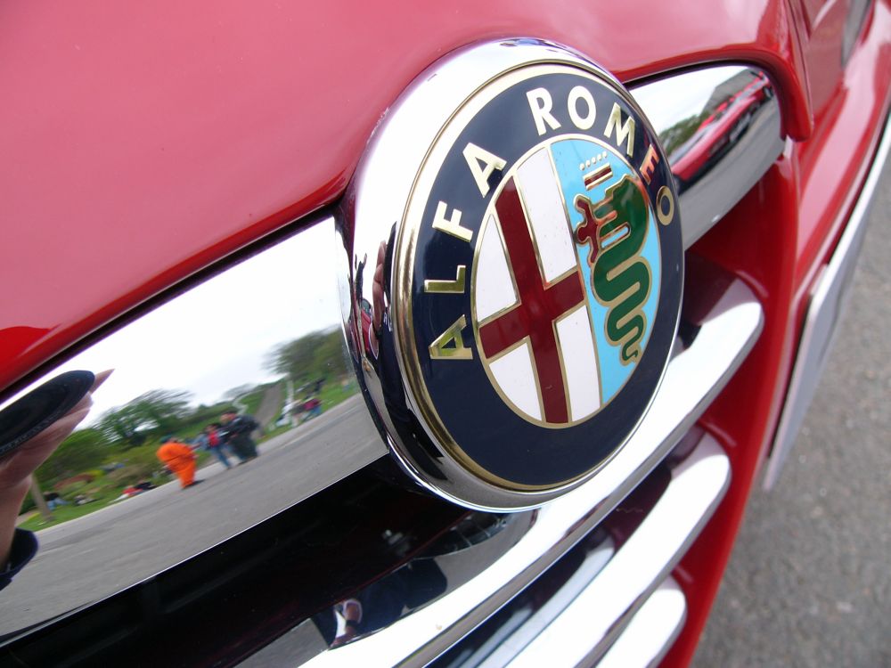 Alfa Romeo at the Auto Italia 2005 'Spring Italian Car Day' at Brooklands - 30th April 2005