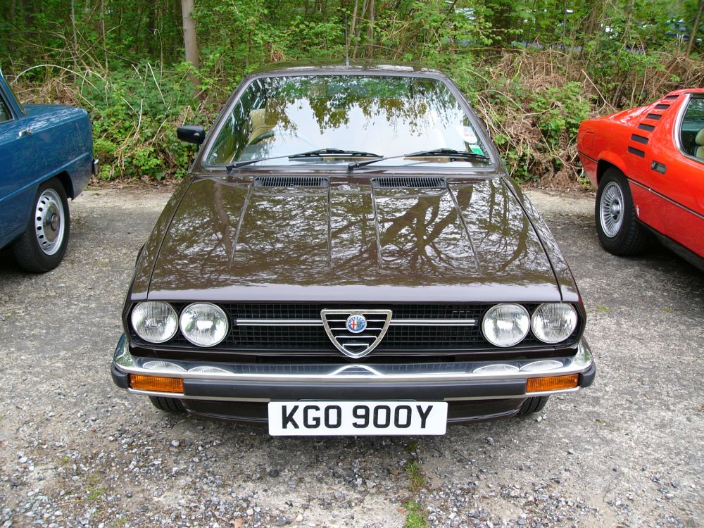 Alfa Romeo at the Auto Italia 2005 'Spring Italian Car Day' at Brooklands - 30th April 2005