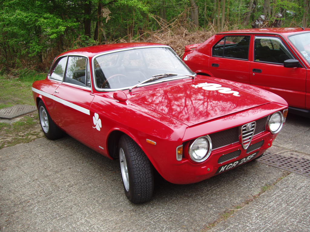 Alfa Romeo at the Auto Italia 2005 'Spring Italian Car Day' at Brooklands - 30th April 2005