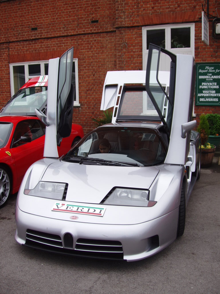 Bugatti EB110